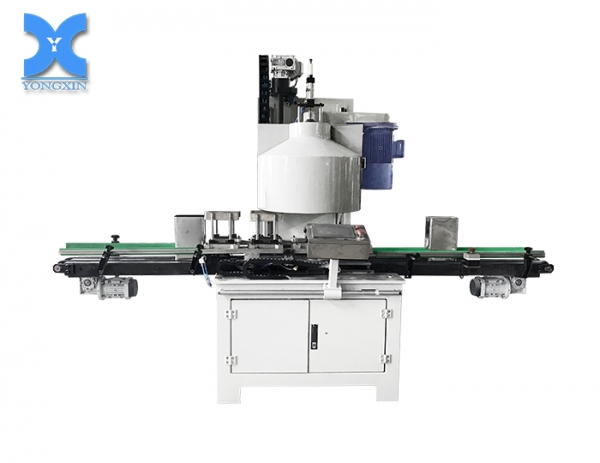 呼倫內爾人工放蓋 四輪小方罐自動封罐機